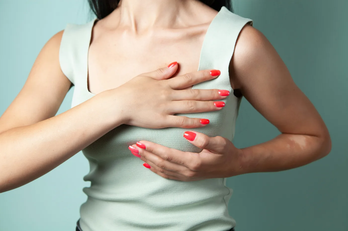 For millions of women, a screening mammogram that returns inconclusive — flagging subtle tissue changes without a visible mass — marks the beginning of an anxious wait for answers. New research from Turkey suggests a structured MRI scoring system called the Kaiser score could make that wait shorter and the answer far more reliable. Photo: Unsplash.